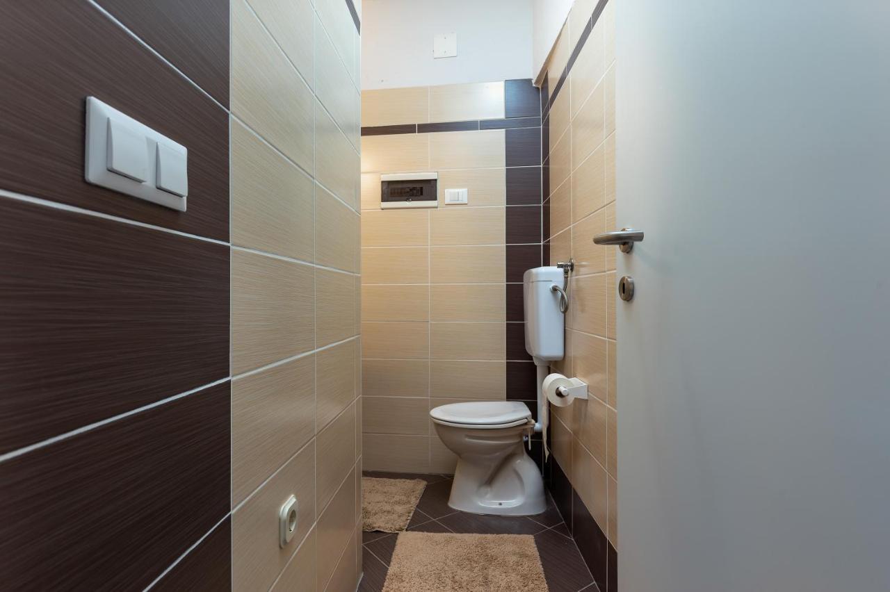 Top Central Apartments Pula Zewnętrze zdjęcie