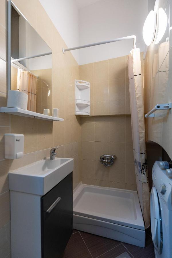 Top Central Apartments Pula Zewnętrze zdjęcie