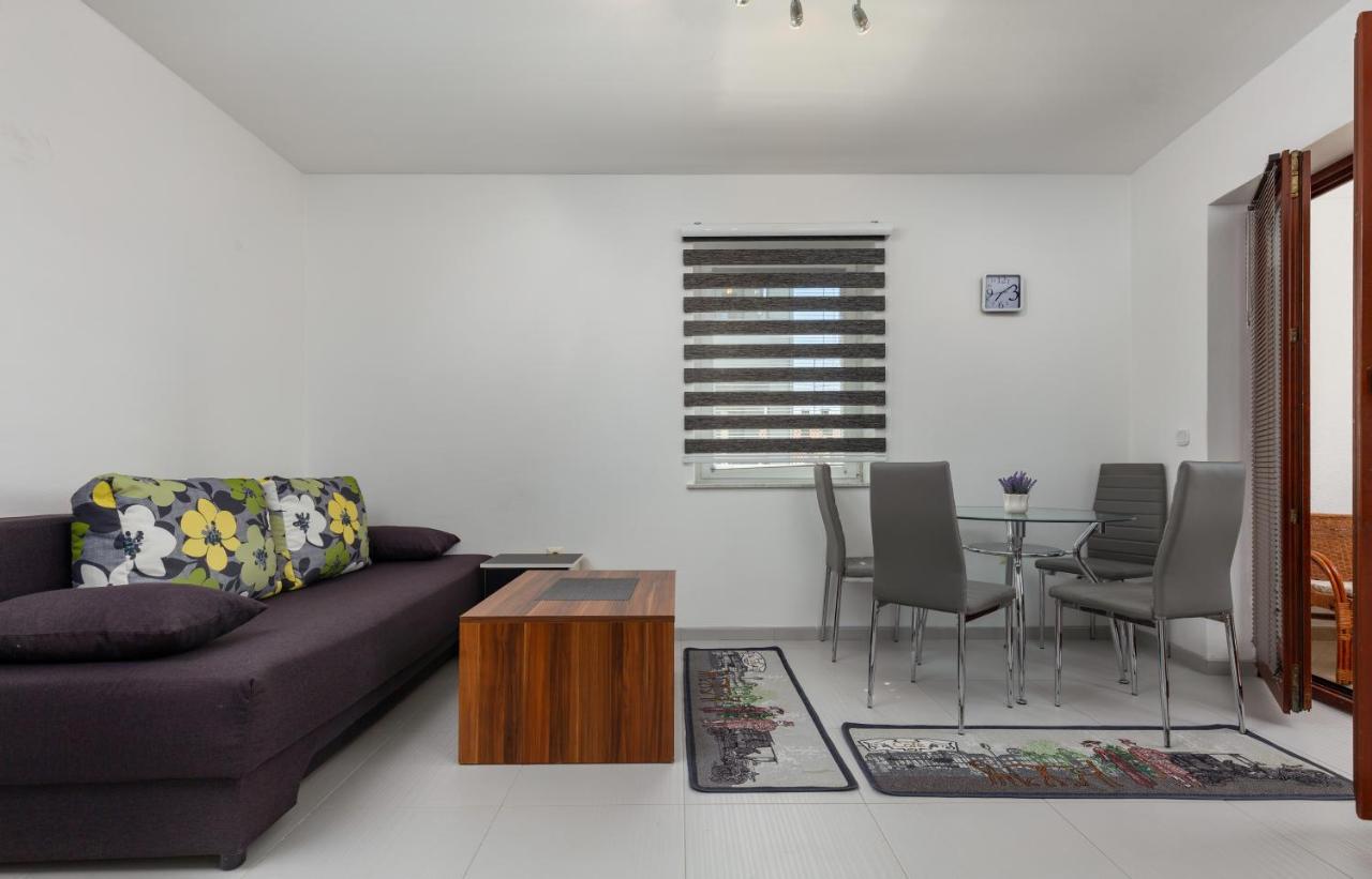 Top Central Apartments Pula Zewnętrze zdjęcie