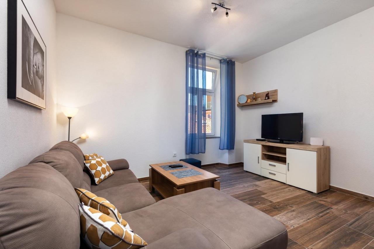 Top Central Apartments Pula Zewnętrze zdjęcie