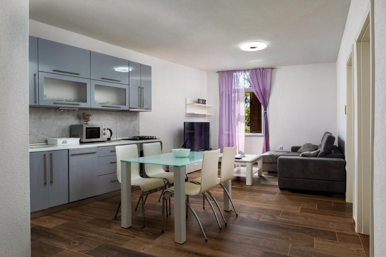 Top Central Apartments Pula Zewnętrze zdjęcie