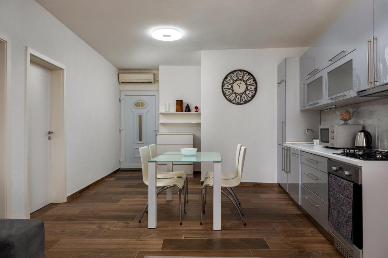 Top Central Apartments Pula Zewnętrze zdjęcie