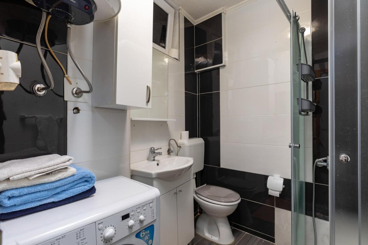 Top Central Apartments Pula Zewnętrze zdjęcie